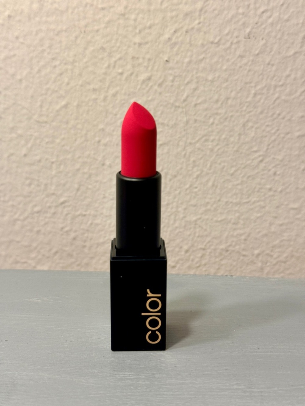 Color Street Dramalicious Lipstick in MatteVibrant Pink
